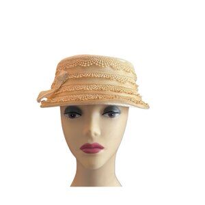 Vintage Hat 1950s Cream Off-White with Lace Detail​​​